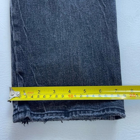 Abercrombie & Fitch Curve Love Ultra High Rise Ankle Straight Jeans - Black. - Picture 9 of 13